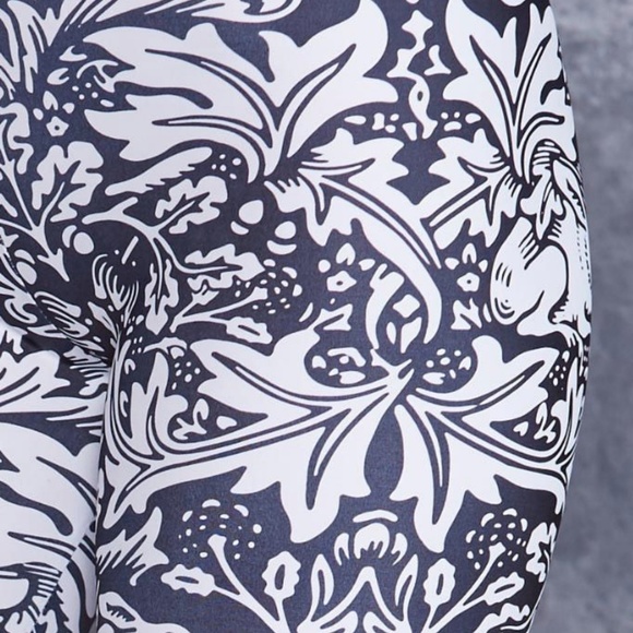 NWOT BLACK MILK RABBIT BLACK LEGGINGS - LIMITED - Picture 4 of 6